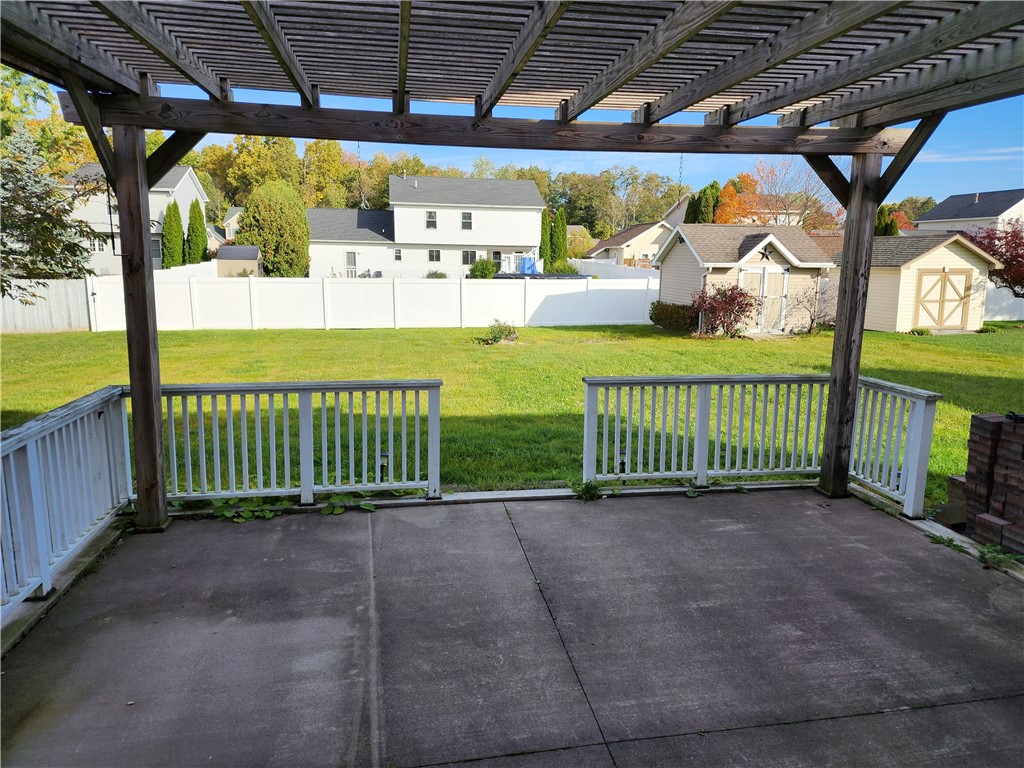 213 Jonquil Lane Greece, NY 14612 - Photo 4 of 38