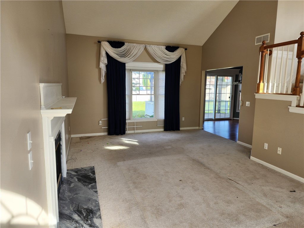 213 Jonquil Lane Greece, NY 14612 - Photo 8 of 38