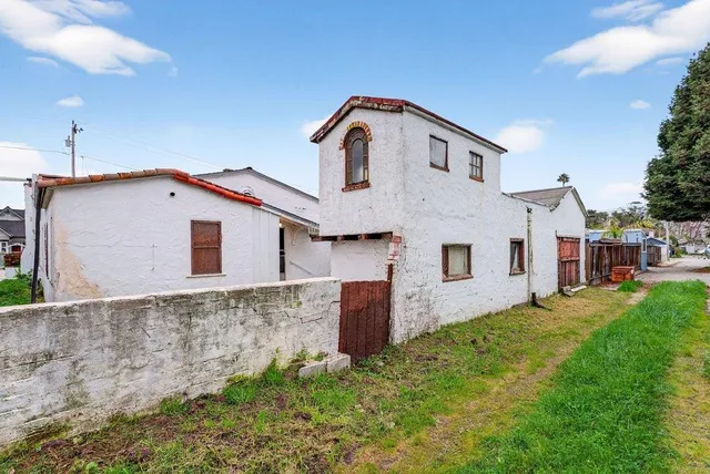 $1,249,000 | 215 Cayuga Street, Santa Cruz, CA 95062