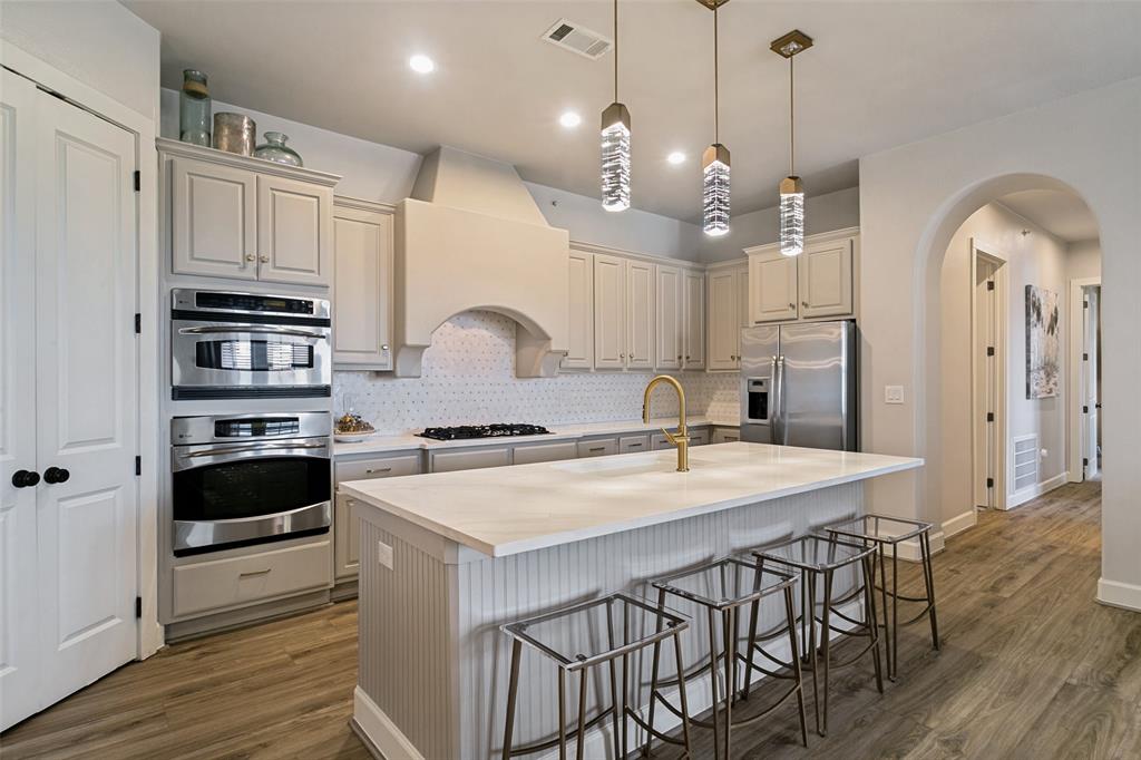 610 Via Ravello, Unit 406 Irving, TX 75039 - Photo 5 of 25 Gallery Image 5