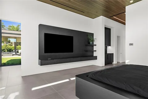 $11,995,000 | 107 Myrtle Road, Naples, FL 34108