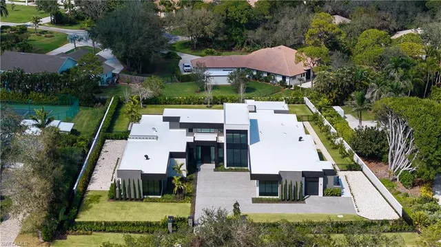$11,995,000 | 107 Myrtle Road, Naples, FL 34108