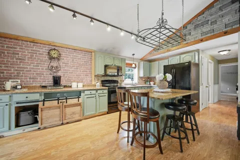 $599,900 | 12 Campbell Drive, Pelham, NH 03076