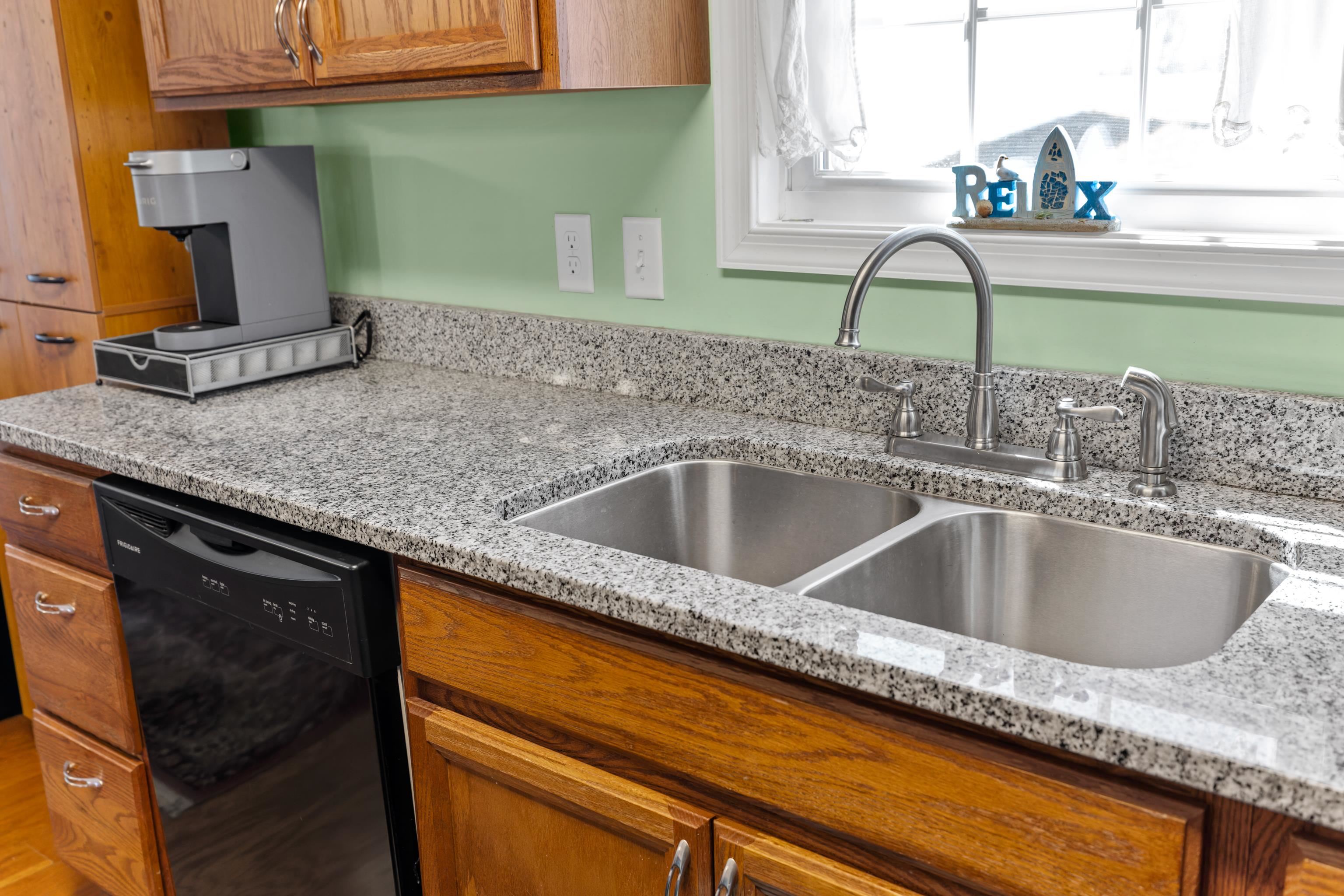 809 Carson Circle Grottoes, VA 24441 - Photo 16 of 57