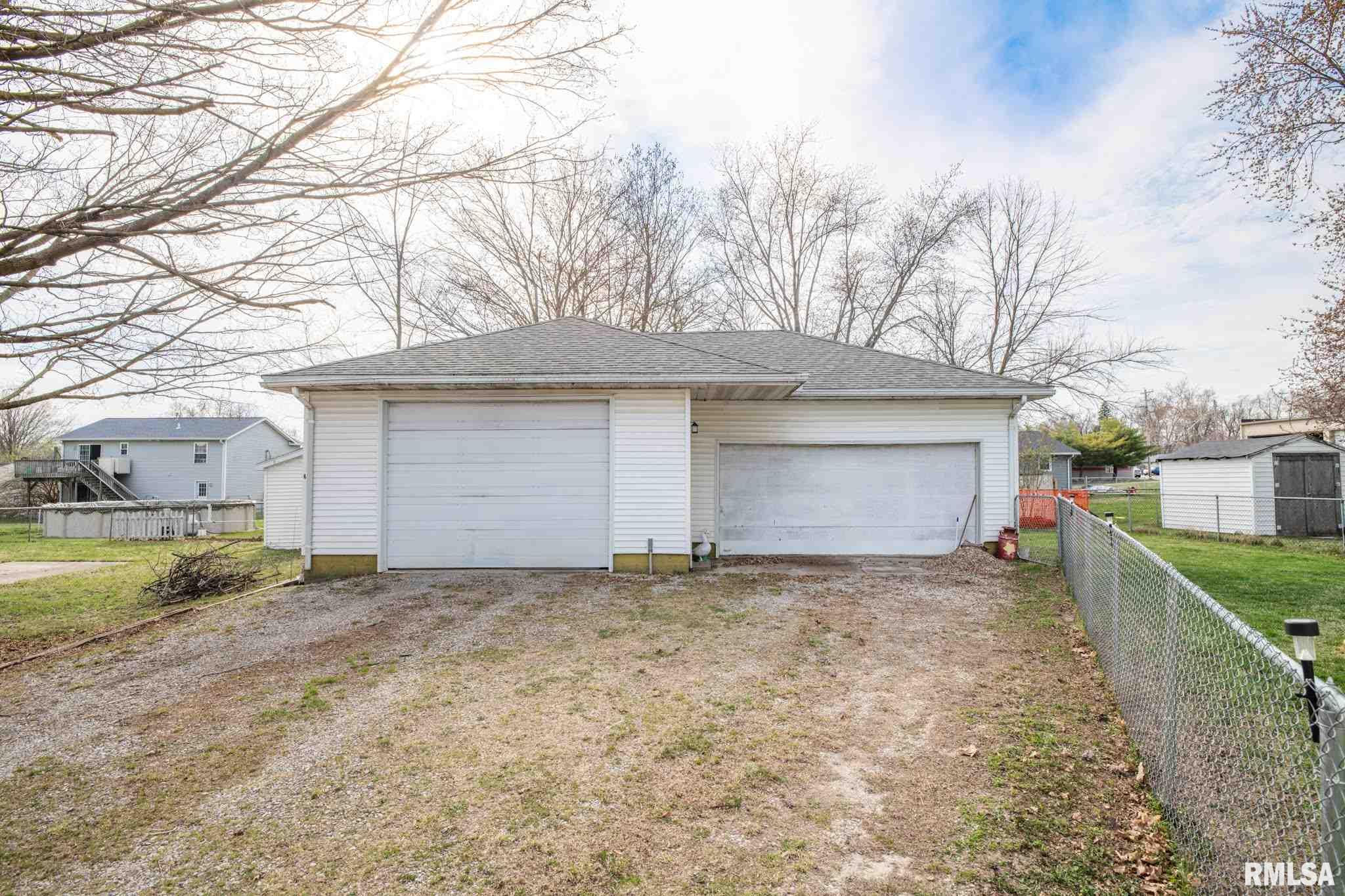 103 Quail Trail Washington, IL 61571 - Photo 6 of 48 Gallery Image 6