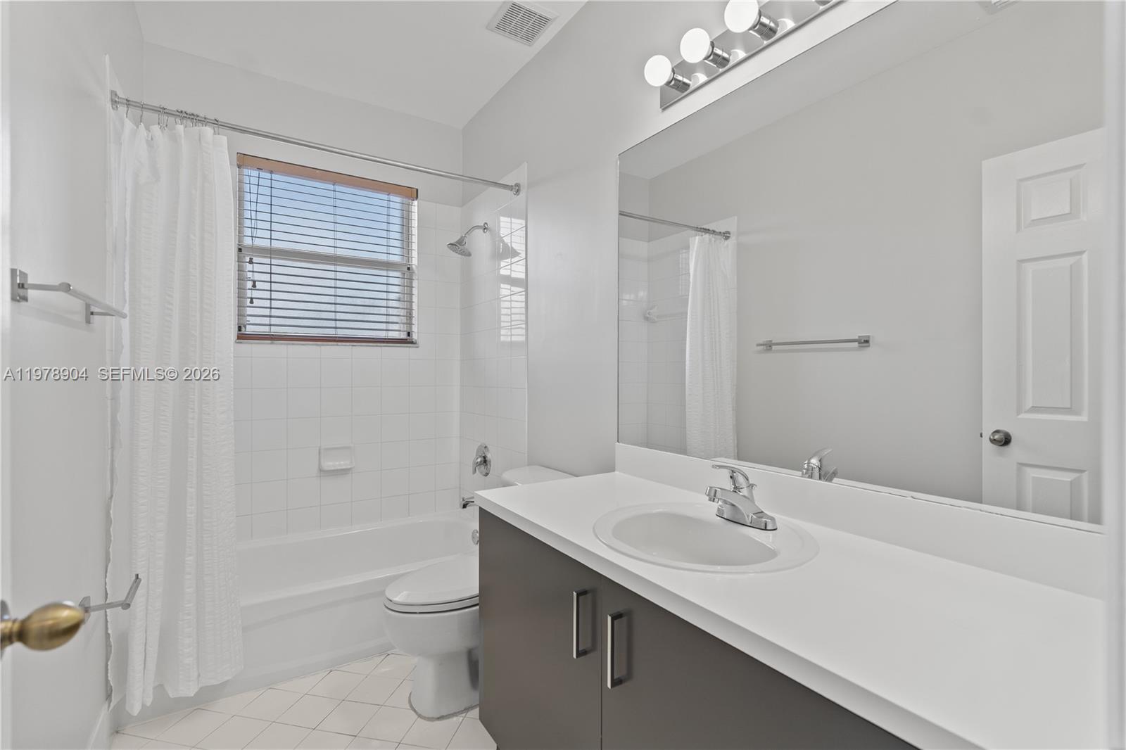 1655 Northeast 33rd Road, Unit 1024 Homestead, FL 33033 - Photo 23 of 42