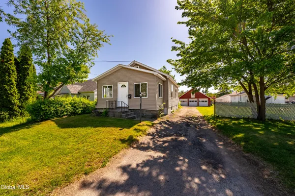 $249,900 | 3234 Franklin Street, Rotterdam, NY 12306
