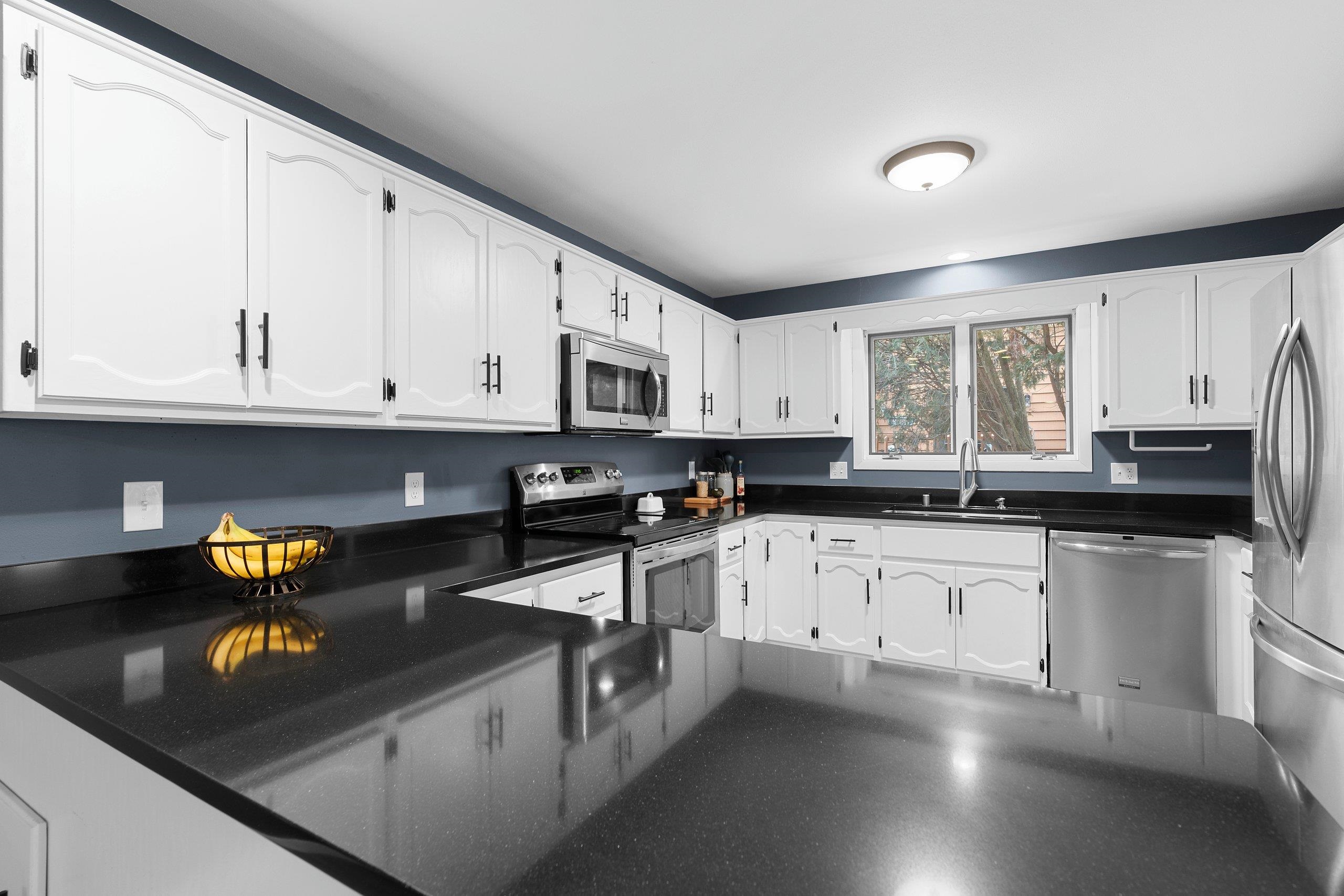 921 East Windfield Place, Unit A Appleton, WI 54911 - Photo 10 of 55