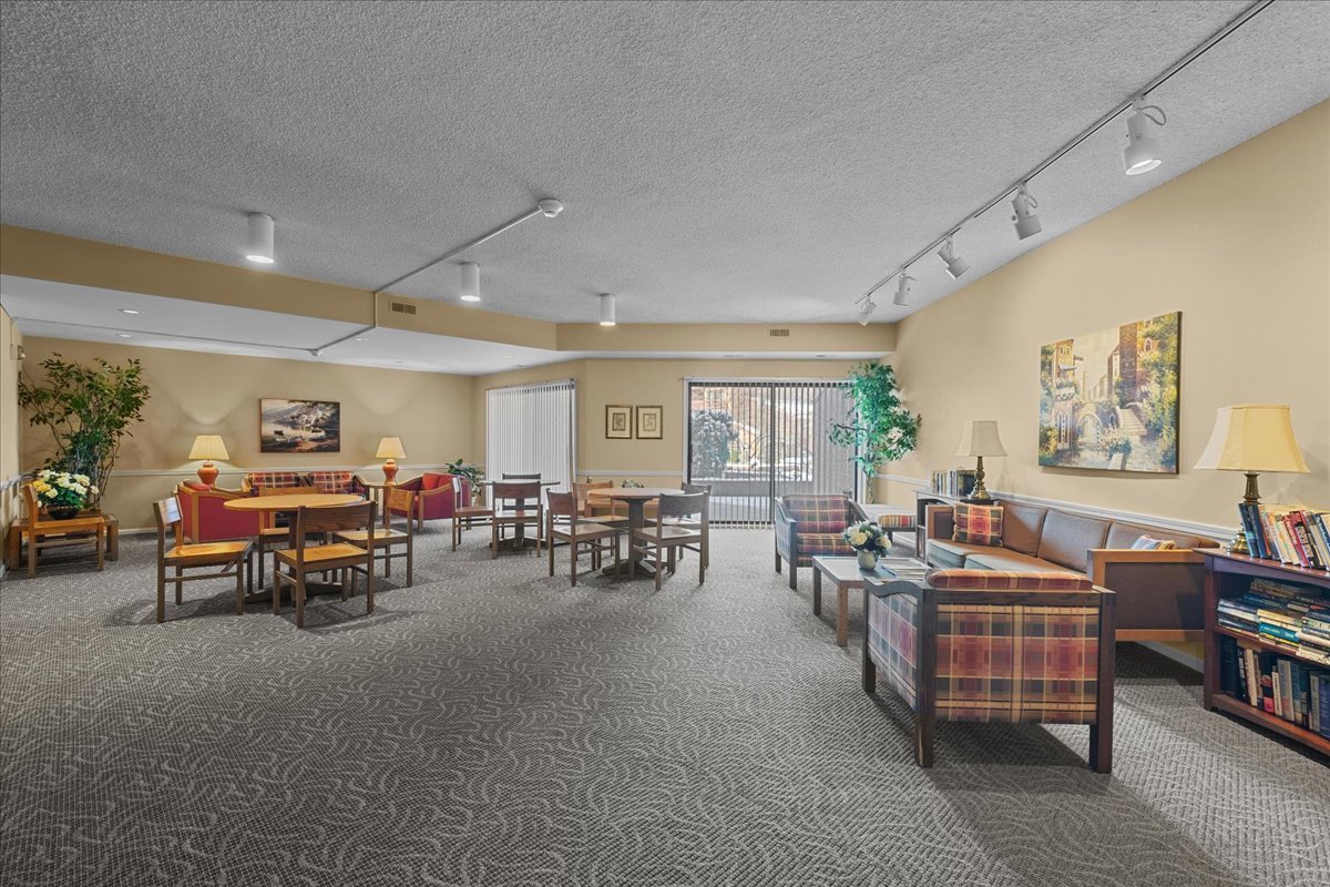 706 Waukegan Road, Unit 403C Glenview, IL 60025 - Photo 26 of 30