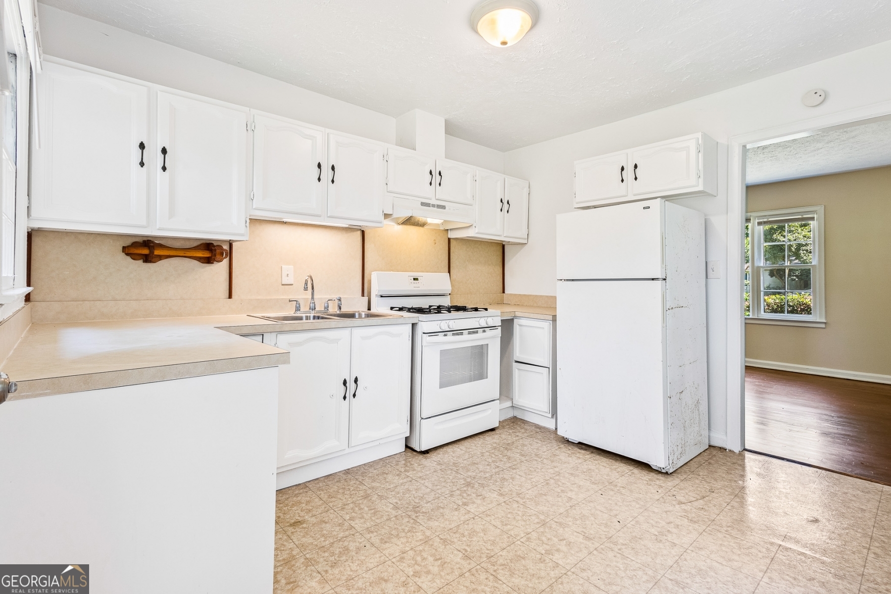 4150 Hanes Drive Decatur, GA 30035 - Photo 8 of 18 Gallery Image 8