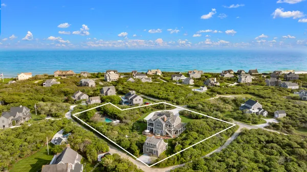 $8,250,000 | 26 Old Tom Nevers Road, Nantucket, MA 02554