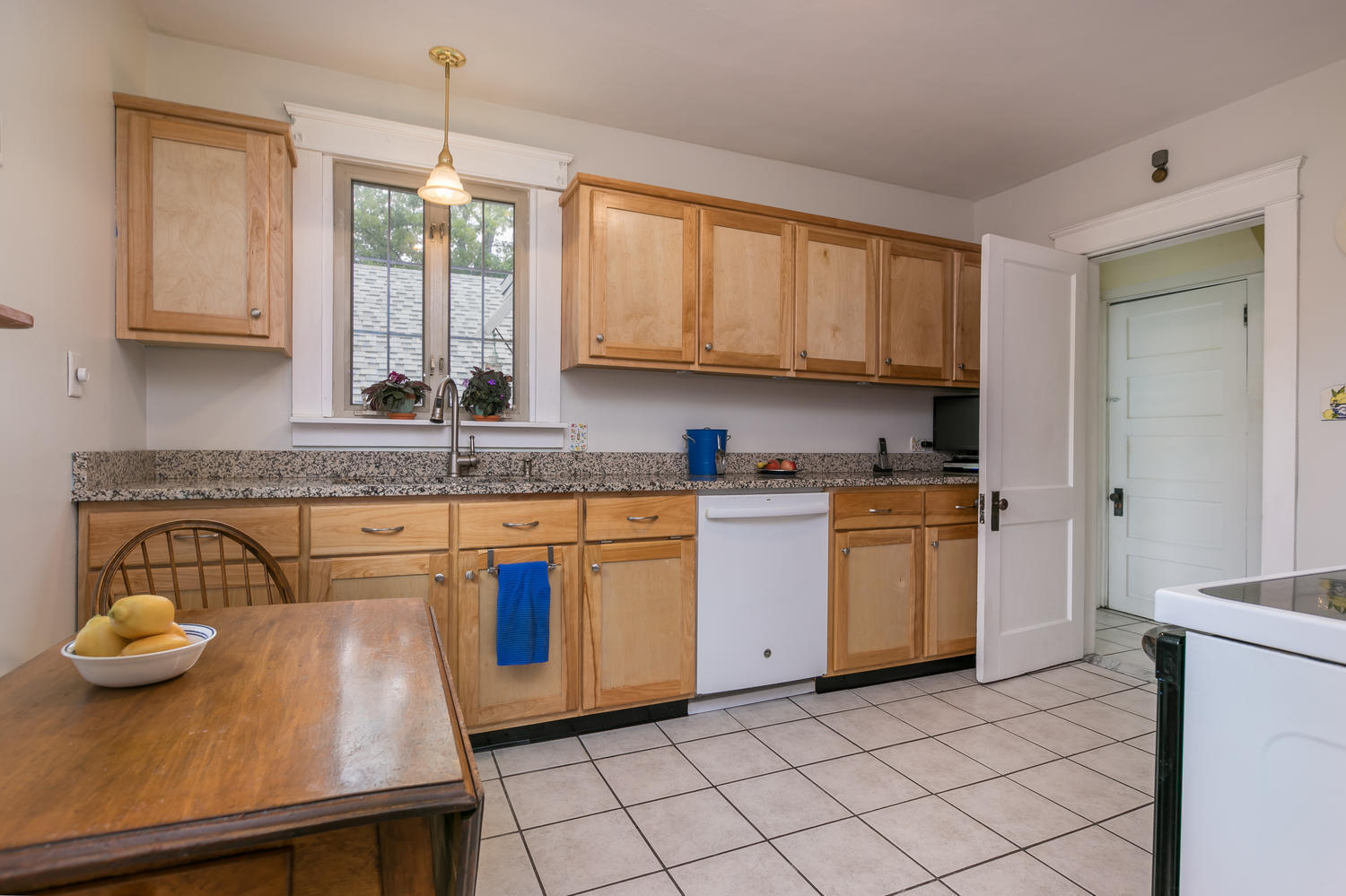184 Cottage Road South Portland, ME 04106 - Photo 17 of 51 184 Cottage Rd South Portland-large-017-