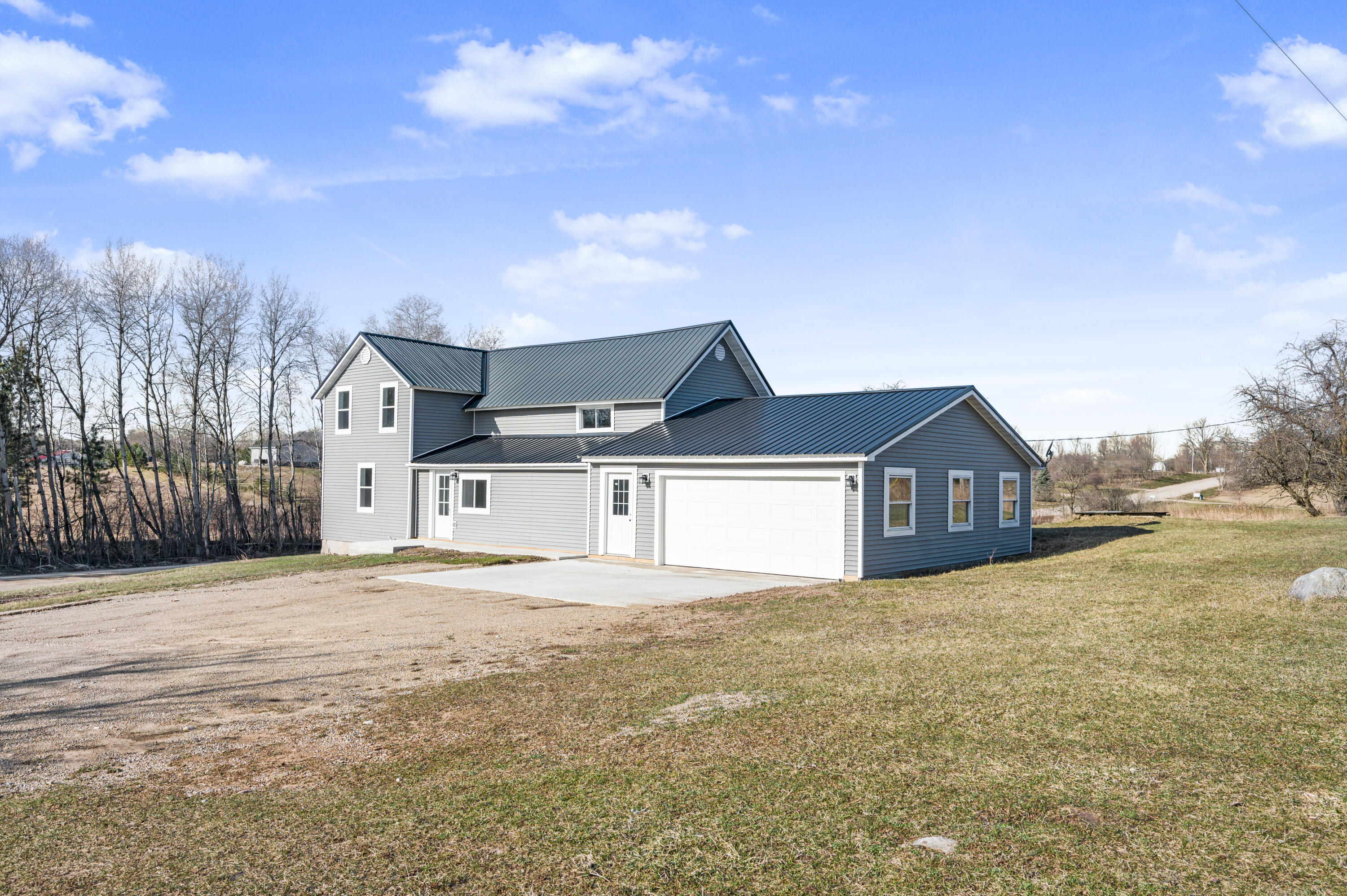 10282 7 Mile Road Evart, MI 49631 - Photo 2 of 43 10282-7MileRd-Evart-38