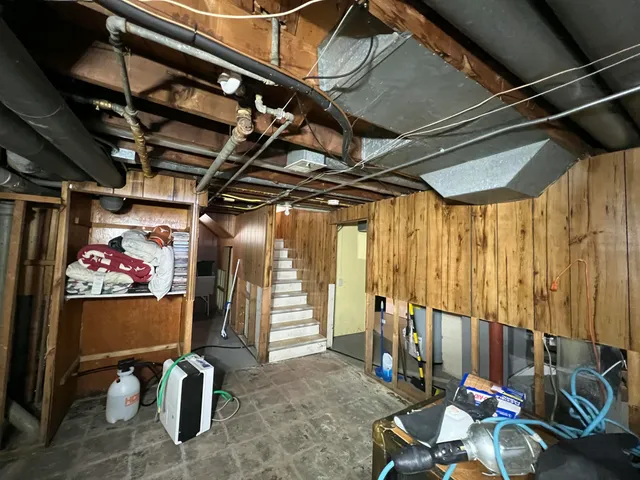 $250,000 | 1409 West Custer Avenue, Milwaukee, WI 53209