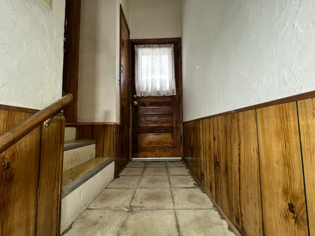 $250,000 | 1409 West Custer Avenue, Milwaukee, WI 53209