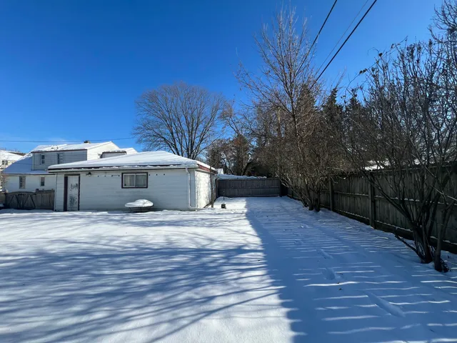 $250,000 | 1409 West Custer Avenue, Milwaukee, WI 53209