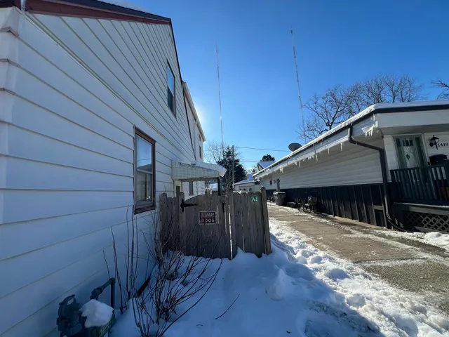 $250,000 | 1409 West Custer Avenue, Milwaukee, WI 53209