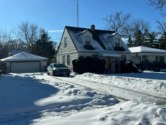 $250,000 | 1409 West Custer Avenue, Milwaukee, WI 53209