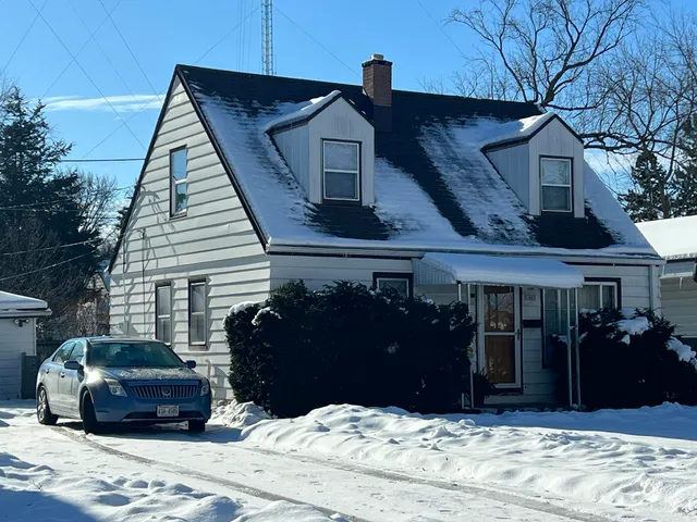 $250,000 | 1409 West Custer Avenue, Milwaukee, WI 53209