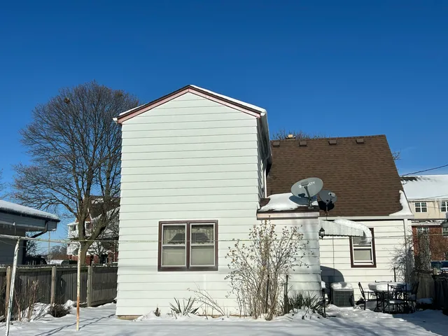 $250,000 | 1409 West Custer Avenue, Milwaukee, WI 53209