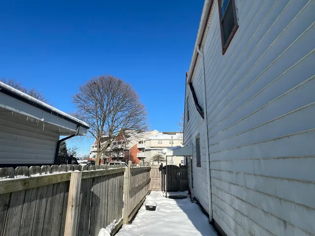 $250,000 | 1409 West Custer Avenue, Milwaukee, WI 53209