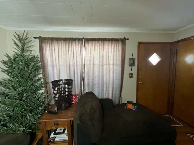 $250,000 | 1409 West Custer Avenue, Milwaukee, WI 53209