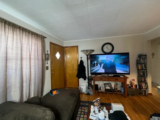 $250,000 | 1409 West Custer Avenue, Milwaukee, WI 53209