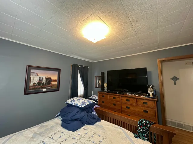 $250,000 | 1409 West Custer Avenue, Milwaukee, WI 53209