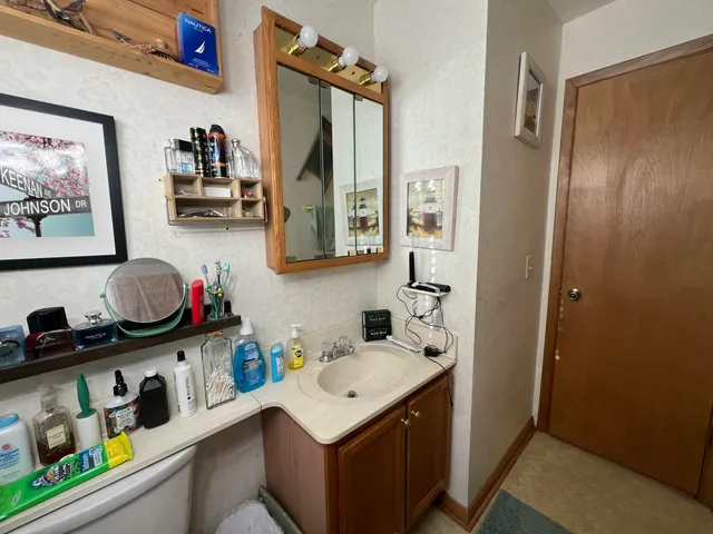 $250,000 | 1409 West Custer Avenue, Milwaukee, WI 53209