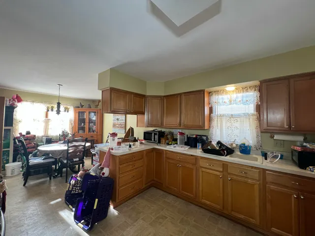 $250,000 | 1409 West Custer Avenue, Milwaukee, WI 53209