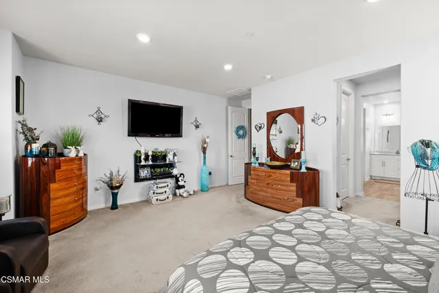 $1,149,000 | 417 White Bark Lane, Simi Valley, CA 93065