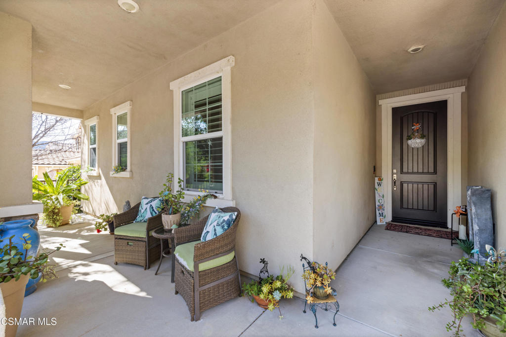 417 White Bark Lane Simi Valley, CA 93065 - Photo 5 of 30 a living room with furniture and windows