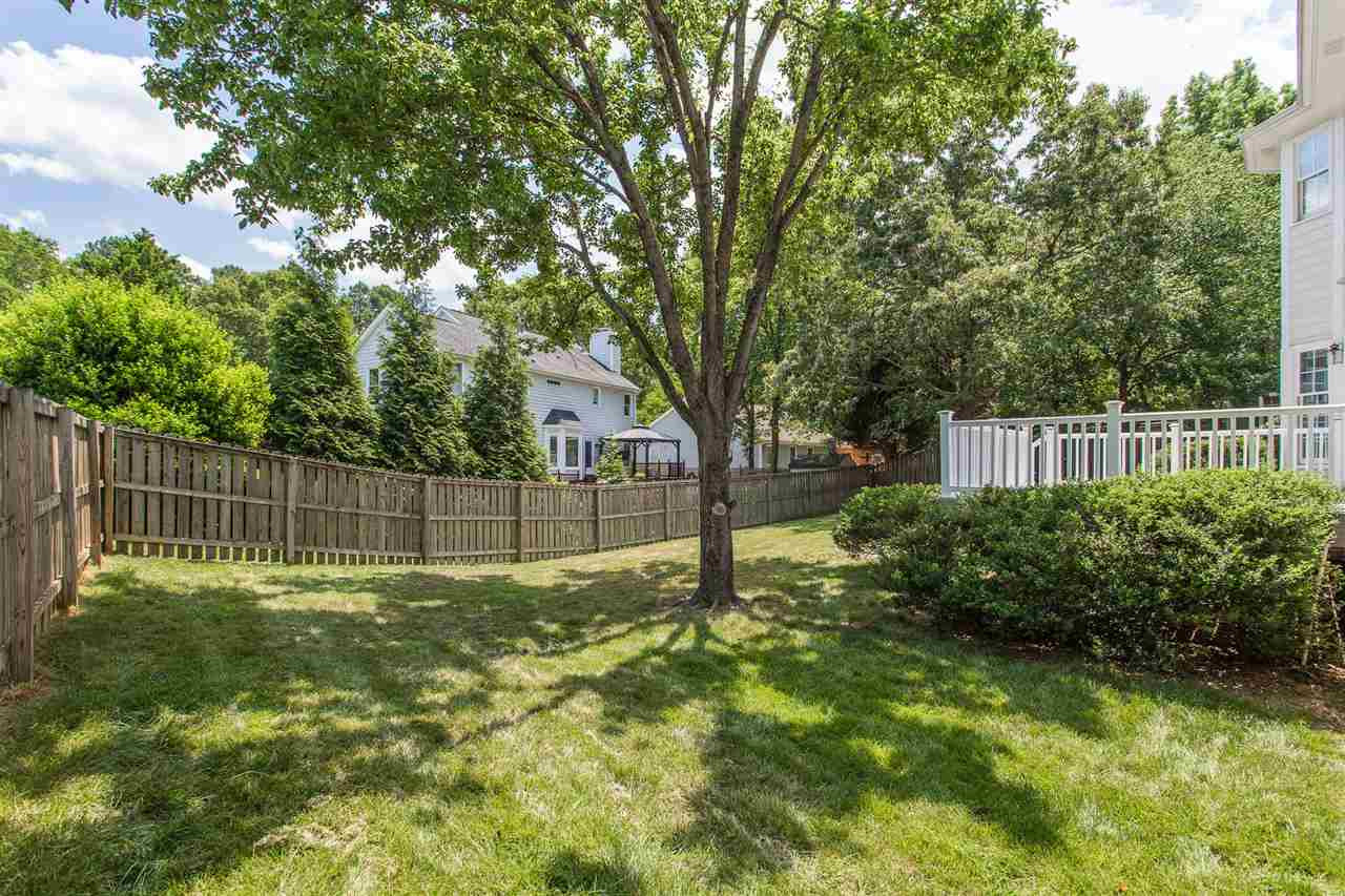 5601 Barham Court Raleigh, NC 27613 - Photo 4 of 30 Exterior Back