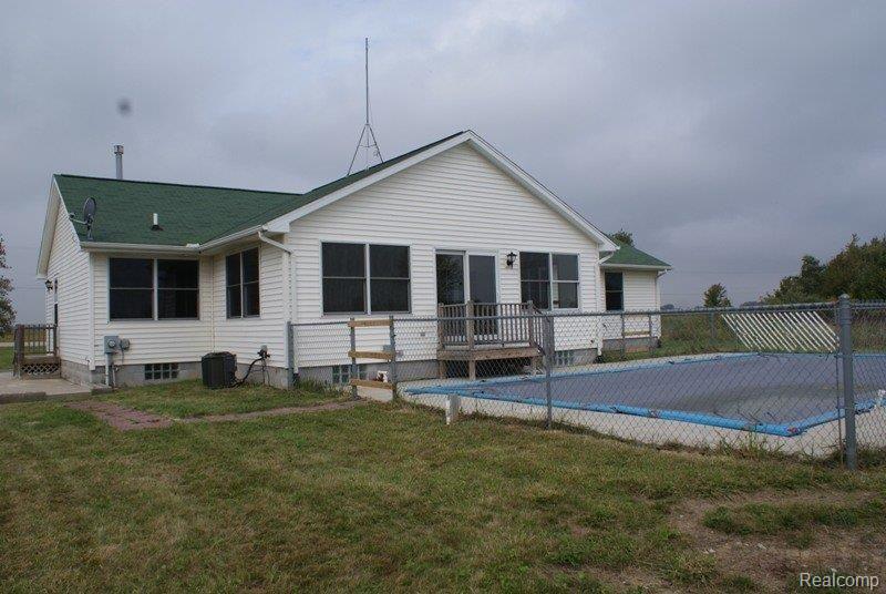 5400 Capac Road Capac, MI 48014 - Photo 2 of 22 DSC04325