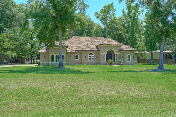 a house that has a garden