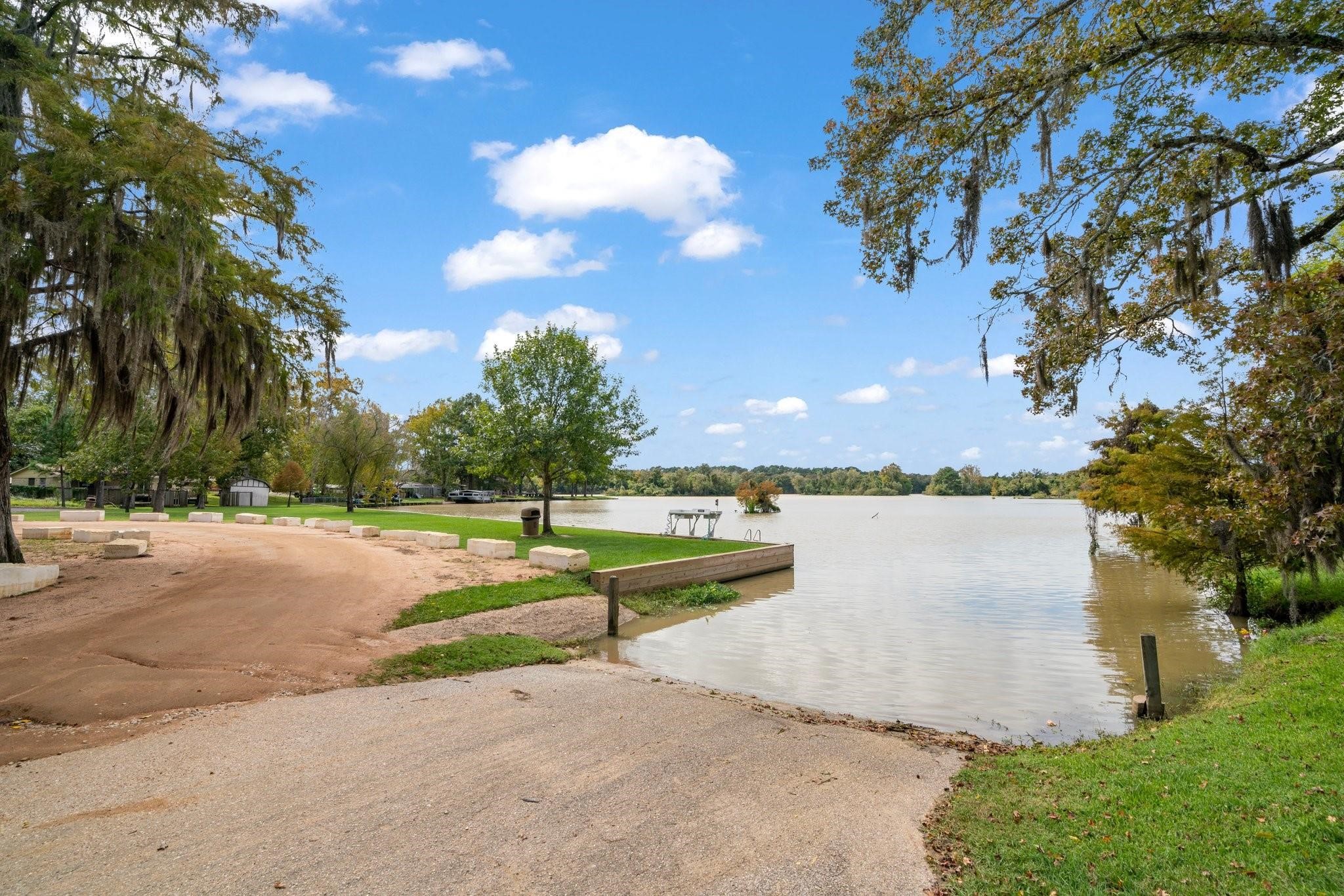 28526 Riverside Crest Lane Houston, TX 77336 - Photo 33 of 36 a view of a lake