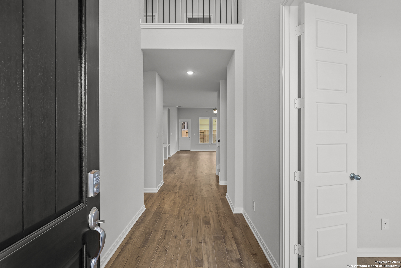 419 Field Fox Cibolo, TX 78108 - Photo 4 of 37