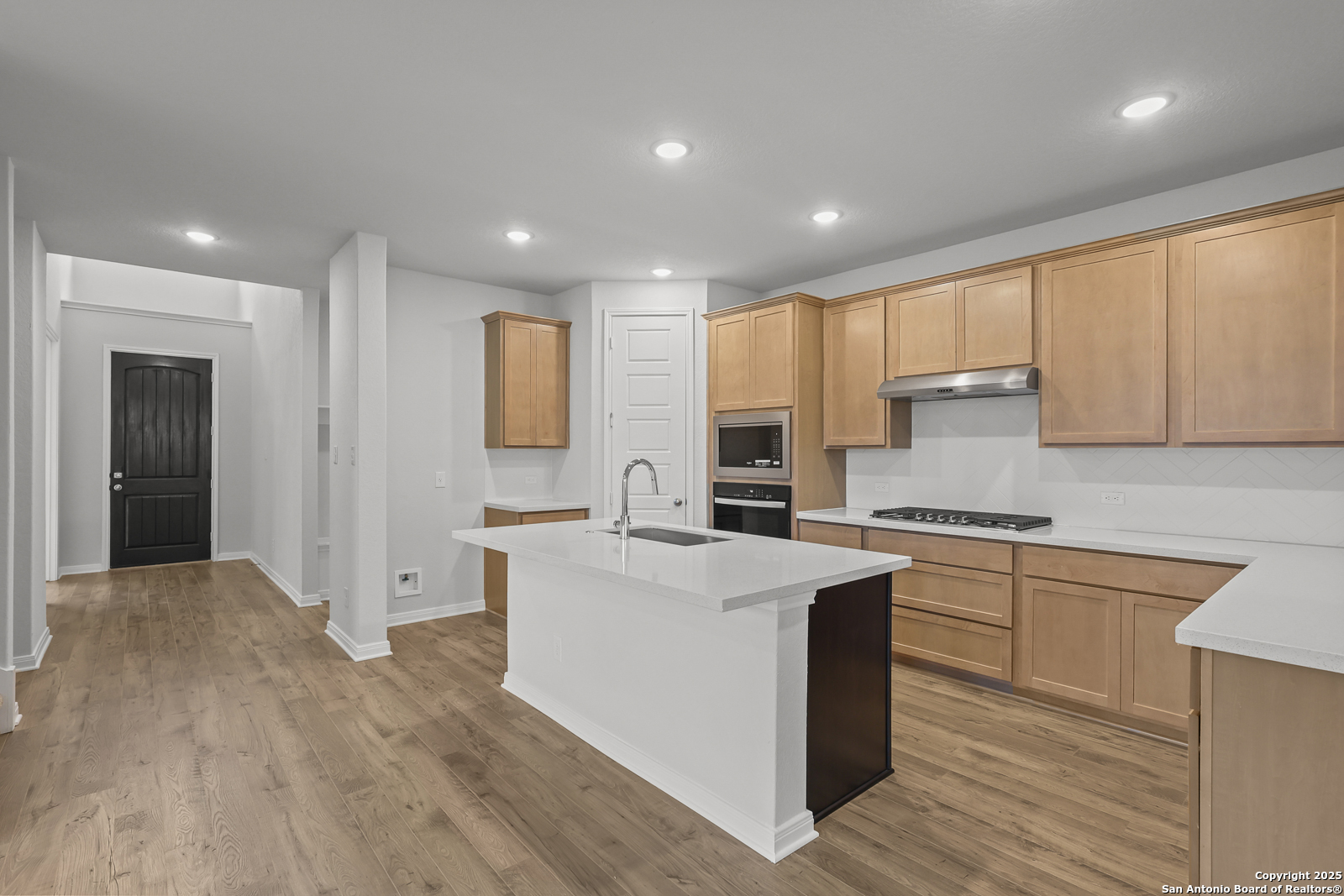 419 Field Fox Cibolo, TX 78108 - Photo 10 of 37