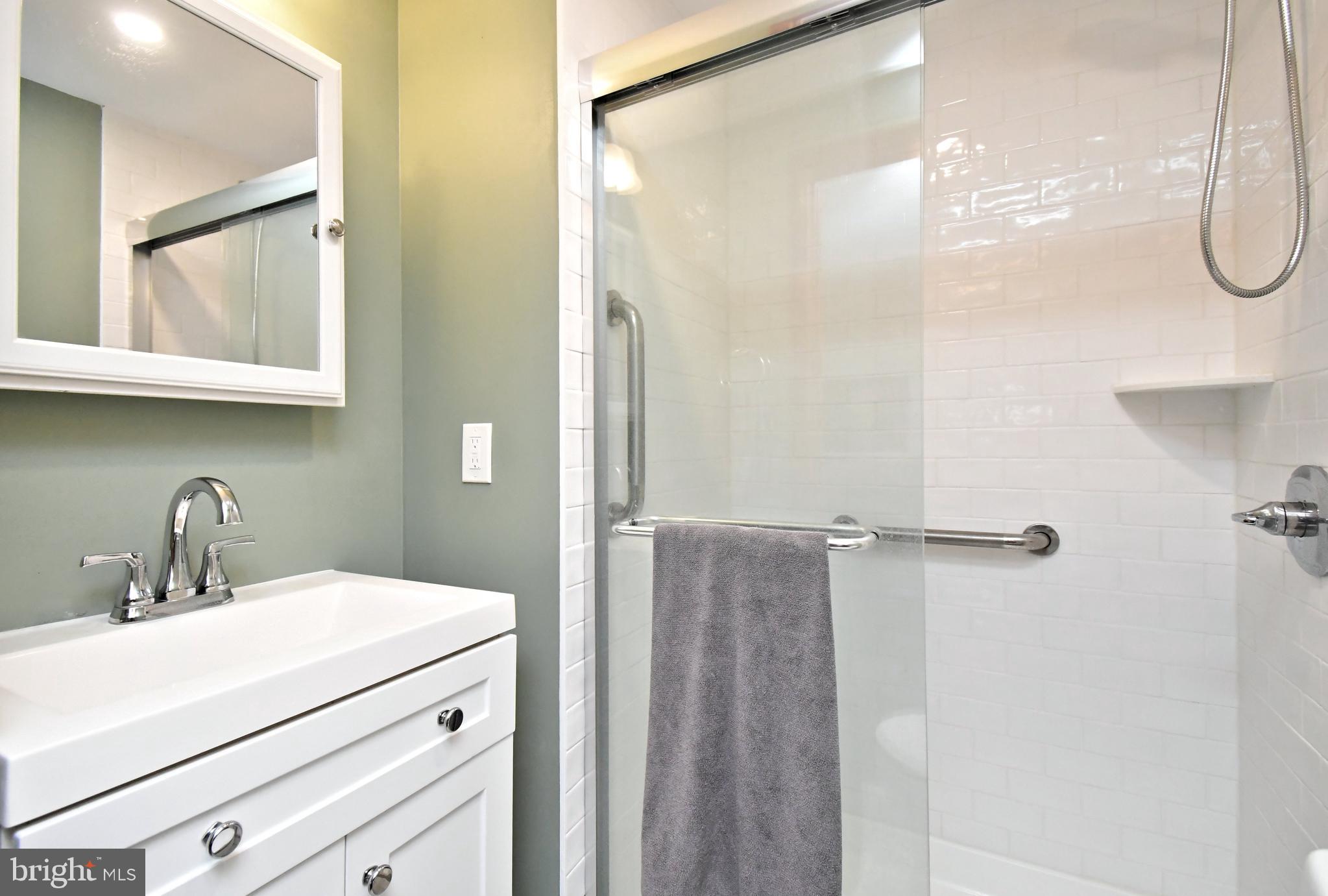 500 Burton Road Oreland, PA 19075 - Photo 27 of 54 1st Floor bathroom