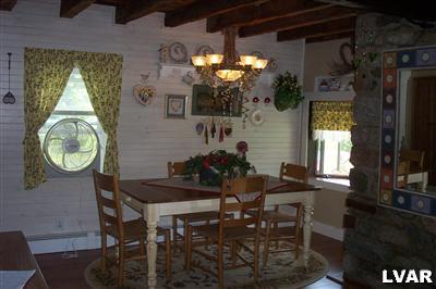 2321 River Road Mount Bethel, PA 18343 - Photo 8 of 12 EAT IN KITCHEN