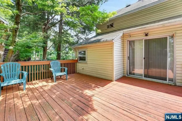 $3,300 | 31 Chestnut Street, Tenafly, NJ 07670