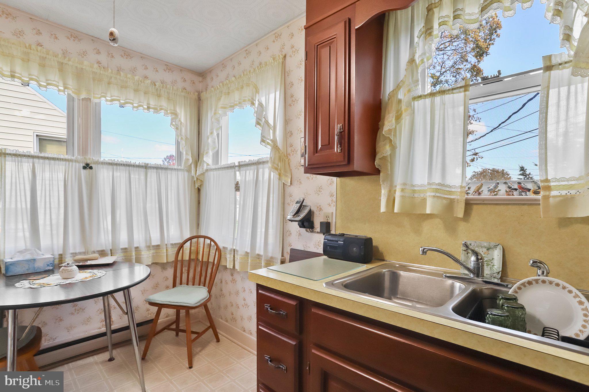 908 Fairview Road Hagerstown, MD 21742 - Photo 14 of 36 Gallery Image 14