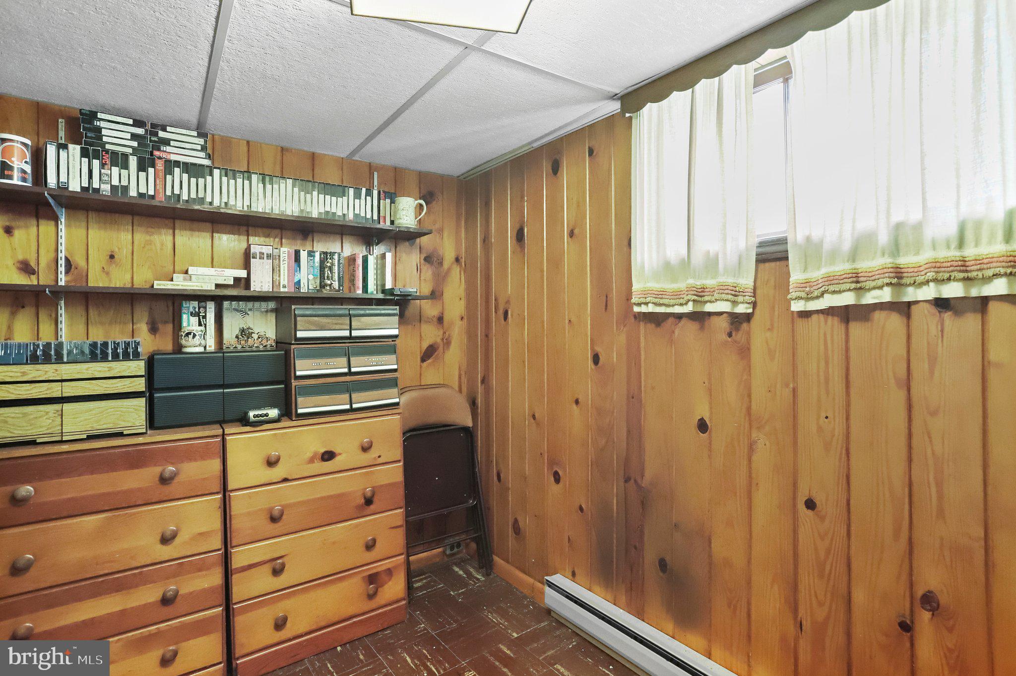 908 Fairview Road Hagerstown, MD 21742 - Photo 27 of 36 Gallery Image 27