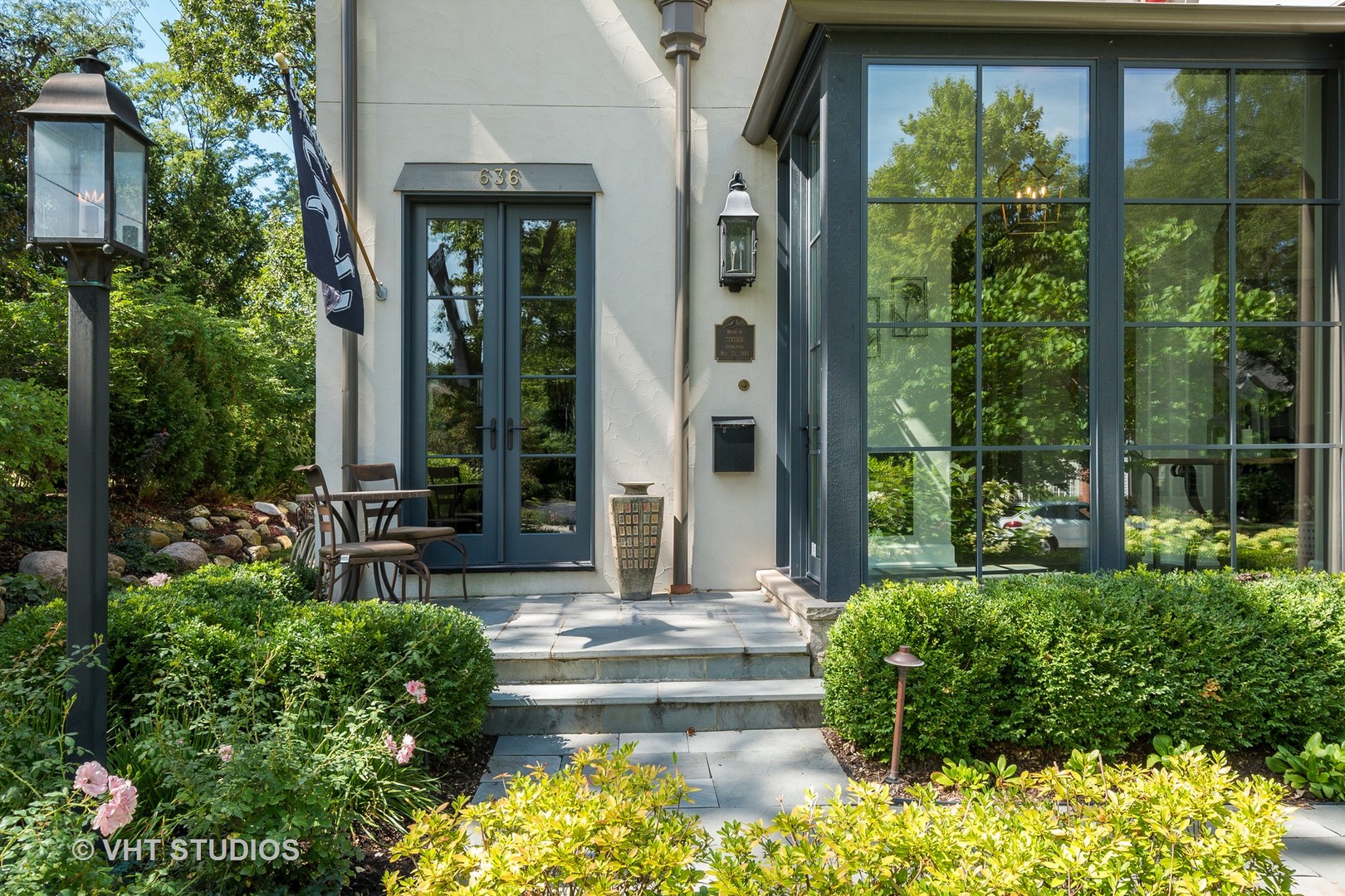 636 South Division Street Barrington, IL 60010 - Photo 2 of 47