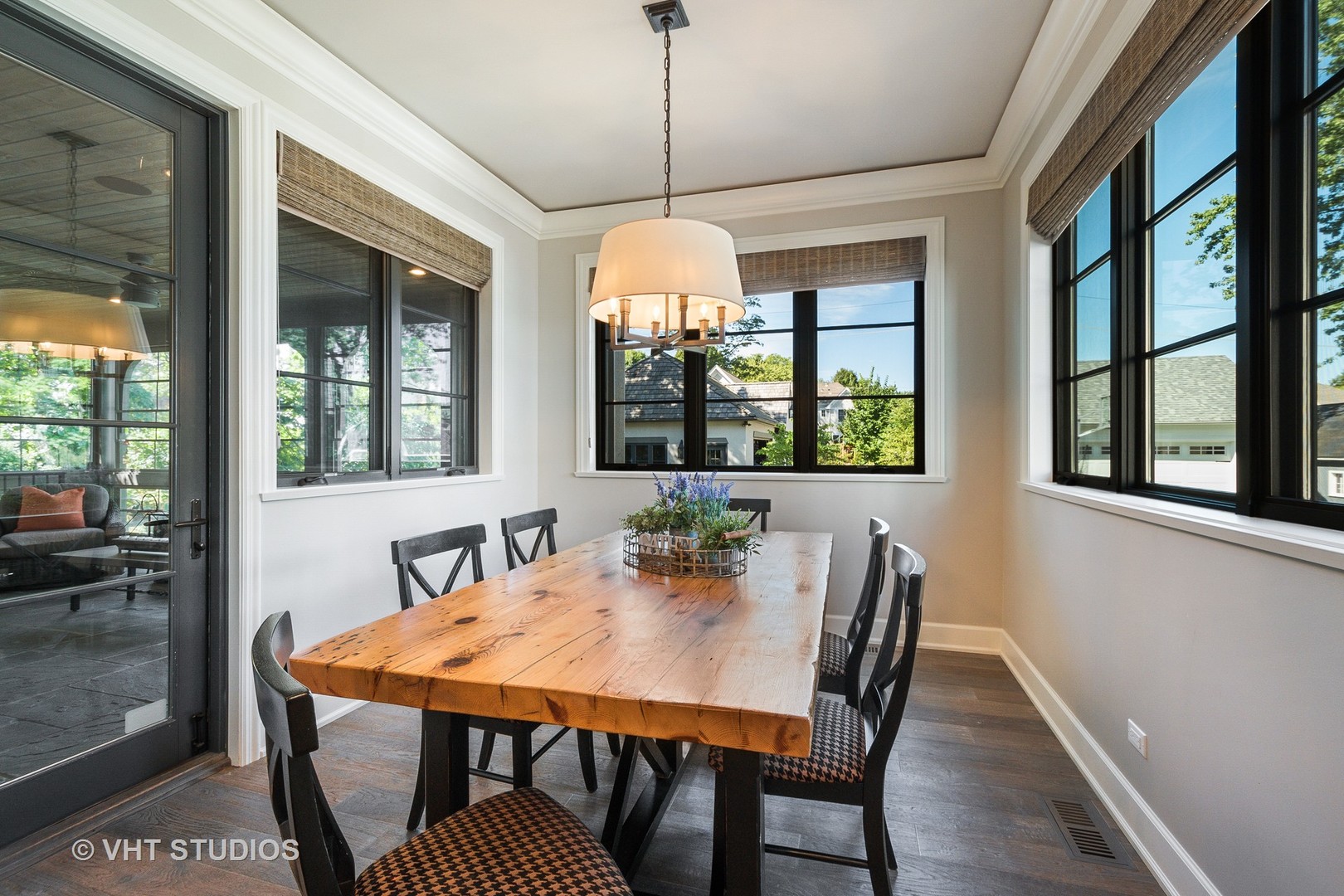 636 South Division Street Barrington, IL 60010 - Photo 16 of 47