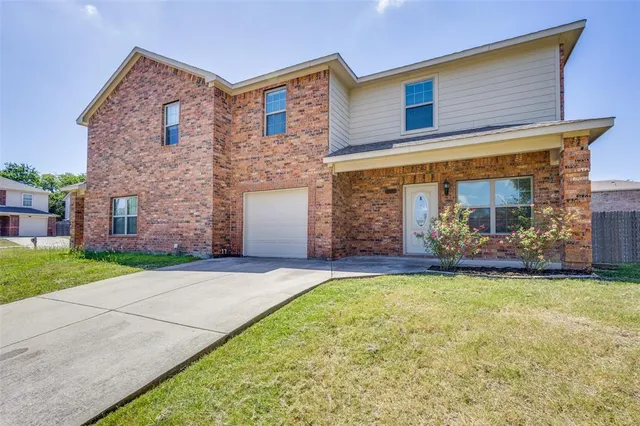 $1,500 | 1001 East College Avenue, Princeton, TX 75407