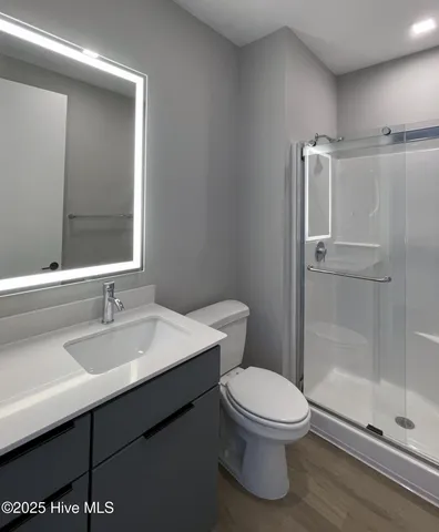 $1,350 | 1102 Castle Street, Unit 306, Wilmington, NC 28401