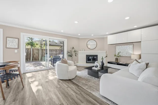 $1,638,000 | 950 Boranda Avenue, Unit 12, Mountain View, CA 94040