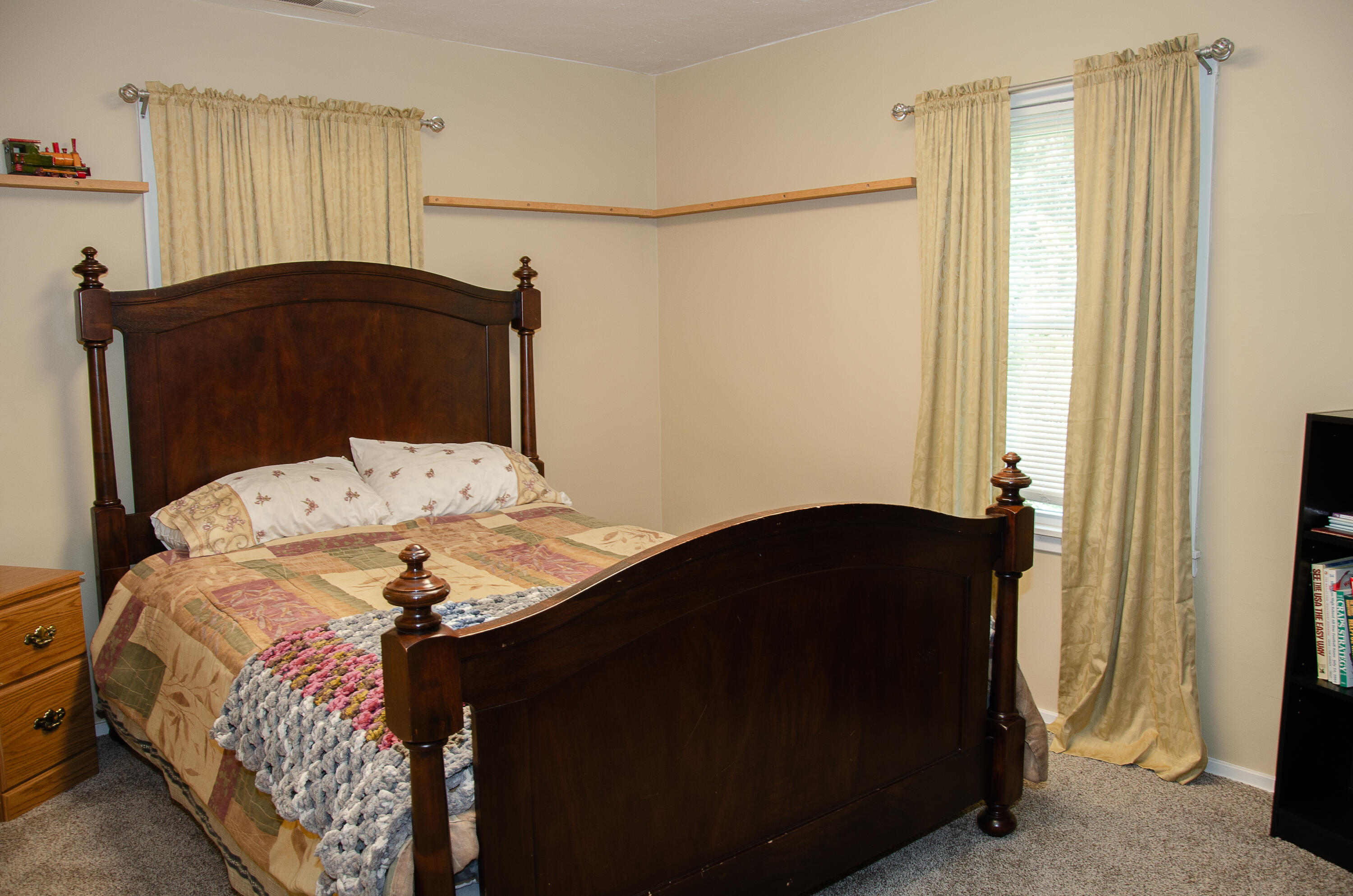 1420 Sunnyfield Road Sturgis, MI 49091 - Photo 20 of 39 sunnyfield-18