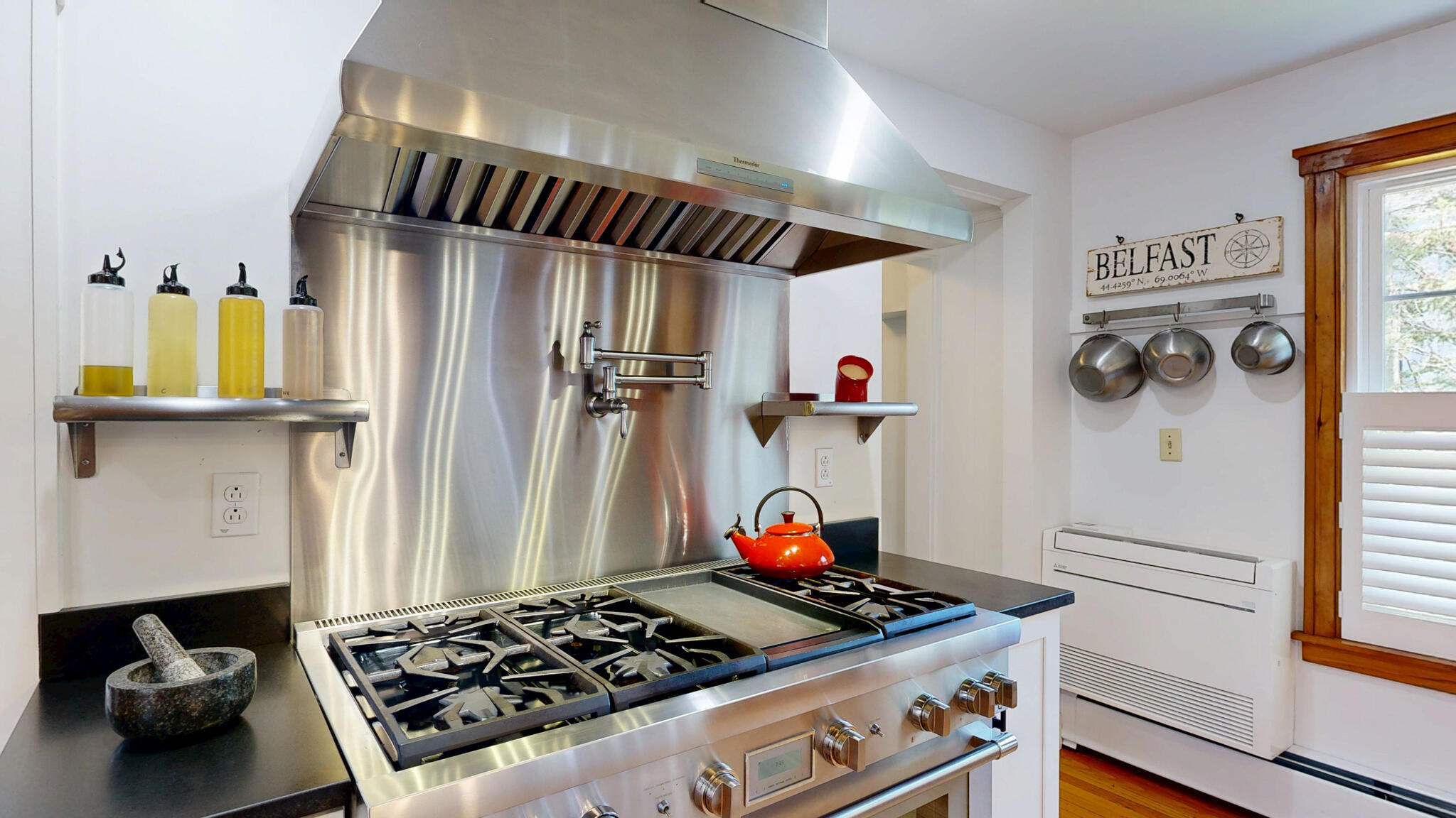 75 Court Street Belfast, ME 04915 - Photo 10 of 94 Thermador Double Oven Gas Range